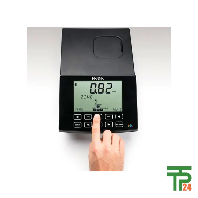 Hanna HI802 iris visible spectrophotometer with barcode reader